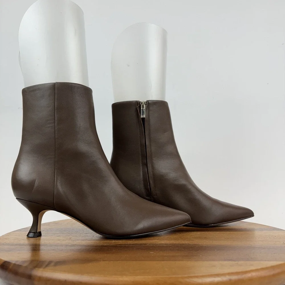 New Womens Marc Fisher LTD Iggy Brown Leather Kitten Heel Ankle Booties Size 8.5